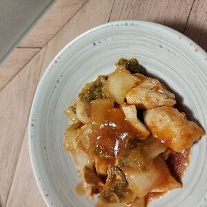 鷄むね肉と白菜のケチャップ炒め